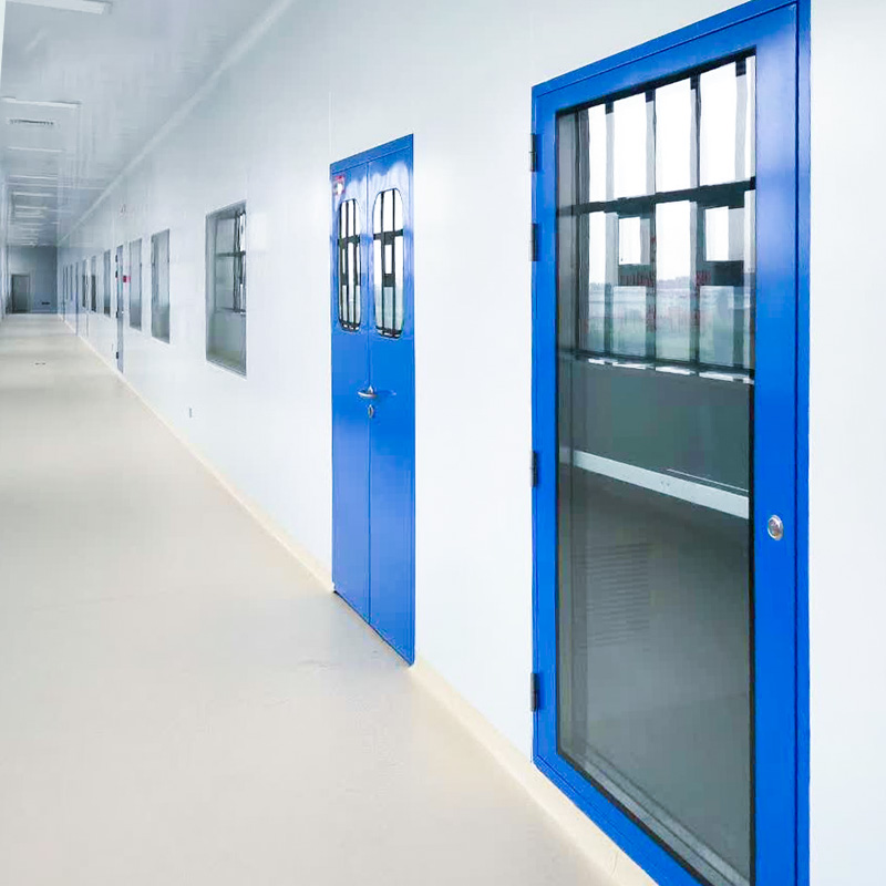 Grote glazen nooduitgangdeuren